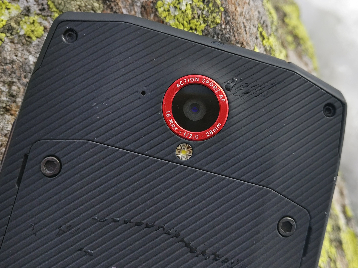 Crosscall Trekker X3 product photo
